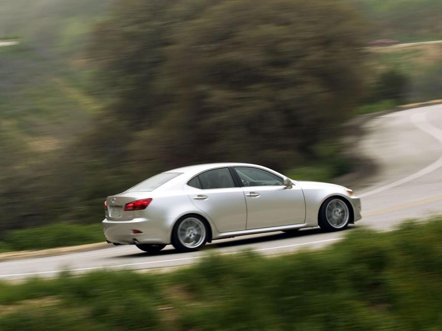  Lexus IS350 2005 года  (фото 58 из 82)